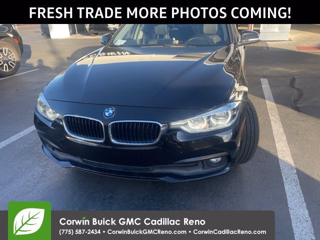 Used 2018 BMW 320i xDrive Sedan AWD/4WD image 2