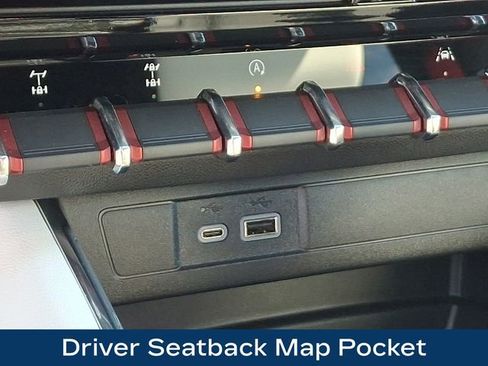 Used 2026 GMC Canyon AT4 w/ Technology Plus Package image 30