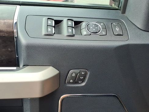 Used 2022 Ford F250 Lariat w/ Lariat Value Package image 16