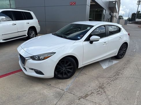 Used 2017 MAZDA MAZDA3 Touring FWD image 1