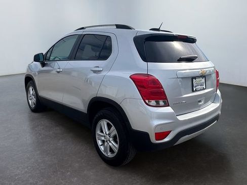 Used 2022 Chevrolet Trax LT w/ Driver Confidence Package AWD/4WD image 3