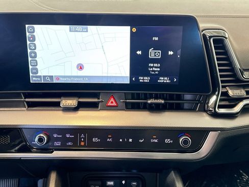 Used 2025 Kia Sportage SX image 13