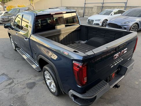 Used 2021 GMC Sierra 1500 SLT w/ SLT Premium Package AWD/4WD image 13