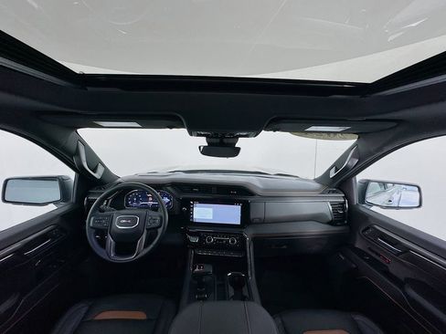 Used 2024 GMC Sierra 1500 AT4 w/ Technology Package image 40