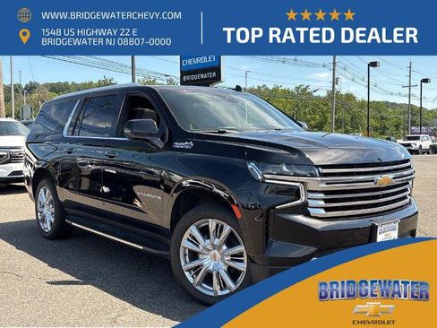 Used 2023 Chevrolet Suburban High Country w/ Advanced Technology Package AWD/4WD image 1