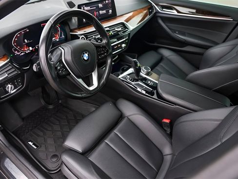Used 2020 BMW 530i image 13