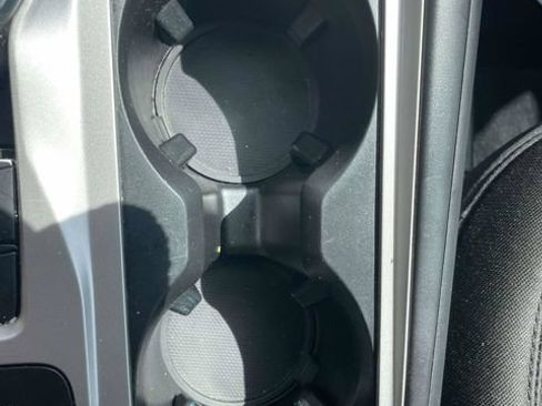 Certified 2024 Ford Explorer XLT RWD image 18