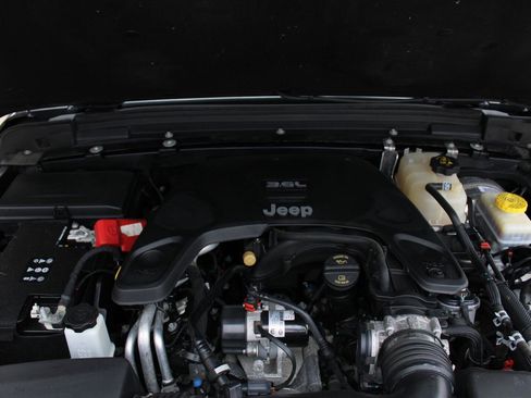 Certified 2021 Jeep Wrangler Unlimited Sport image 20