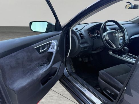 Used 2013 Nissan Altima 2.5 SV FWD image 18