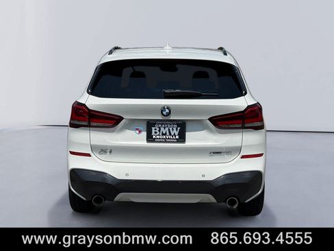 Used 2021 BMW X1 xDrive28i AWD/4WD image 4