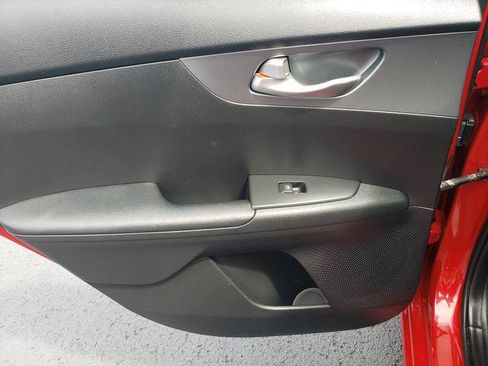 Certified 2021 Kia Forte LXS FWD image 13