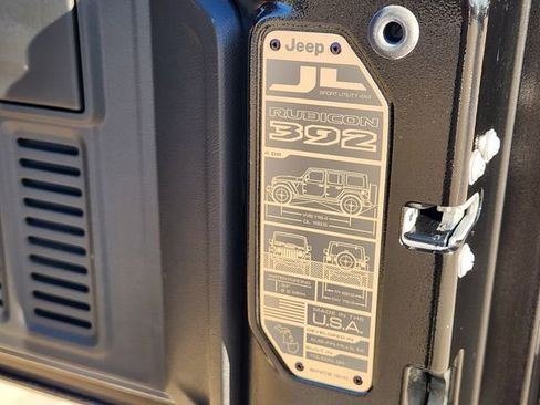 Used 2024 Jeep Wrangler Unlimited Rubicon 392 AWD/4WD image 43