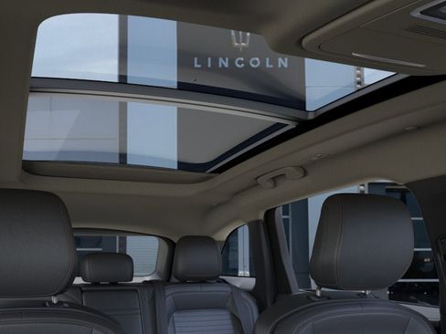 New 2026 Lincoln Nautilus Reserve w/ Jet Appearance Package AWD/4WD image 22