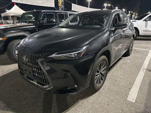 Used 2025 Lexus NX 350h AWD w/ Premium Package image 3