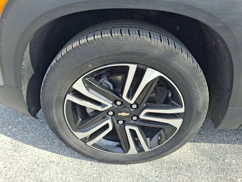 Used 2023 Chevrolet TrailBlazer LT image 4