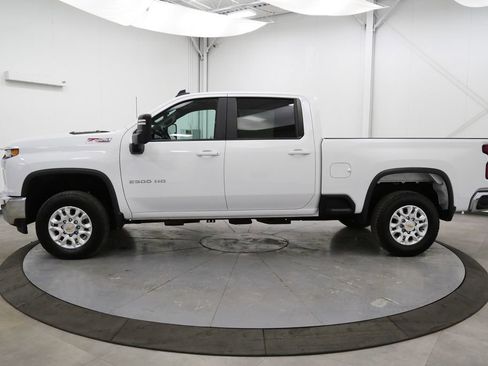 Used 2023 Chevrolet Silverado 2500 LT image 4