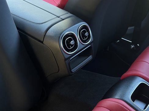 Used 2024 Mercedes-Benz CLE 450 4MATIC Cabriolet image 26