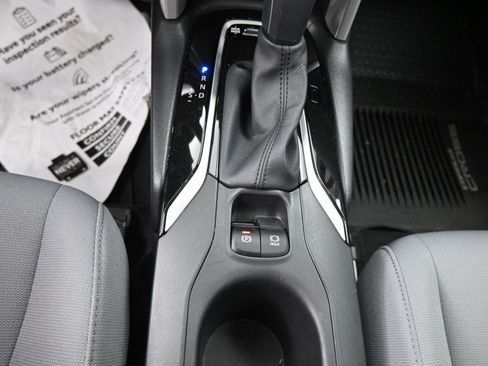 Used 2024 Toyota Corolla Cross AWD Hybrid image 31