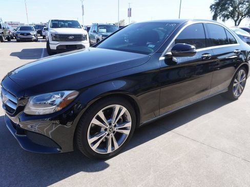 Used 2018 Mercedes-Benz C 300 Sedan image 3
