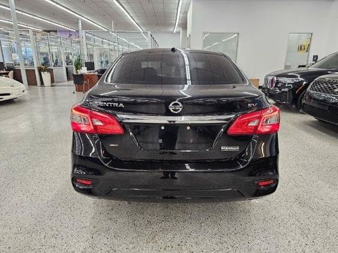Used 2019 Nissan Sentra SV w/ Special Edition Package FWD image 5