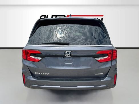 Used 2025 Honda Odyssey Touring image 6