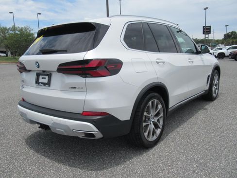 Used 2024 BMW X5 xDrive40i w/ Premium Package AWD/4WD image 7