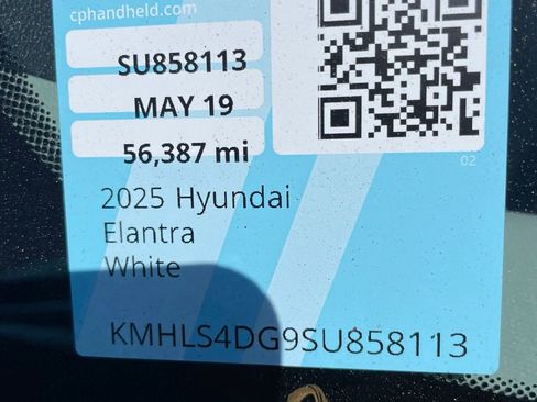 Used 2025 Hyundai Elantra SEL FWD image 27
