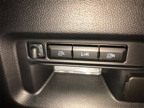 Used 2025 Ford Explorer ST w/ Sun And Sound Package image 9