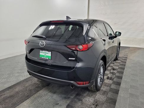 Used 2017 MAZDA CX-5 Touring w/ Preferred Equipment Package image 9