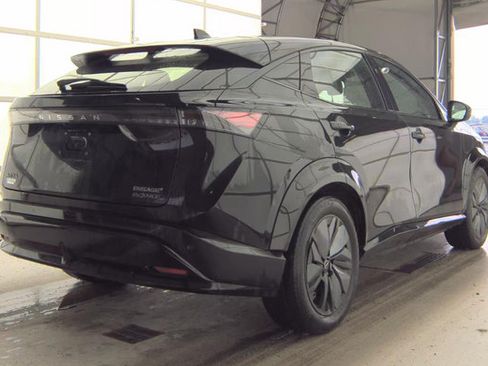 Used 2023 Nissan Ariya AWD image 3