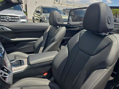 Used 2026 BMW M440i Convertible RWD image 13