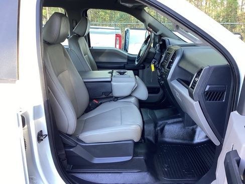 Used 2022 Ford F250 XL w/ Power Equipment Group image 31