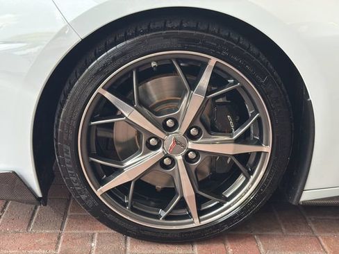 Used 2020 Chevrolet Corvette Stingray Preferred Conv w/ 2LT Preferred Equipment Group RWD image 9