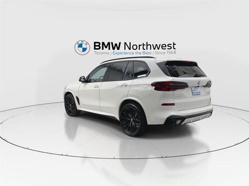 New 2026 BMW X5 xDrive40i w/ M Sport Package AWD/4WD image 12