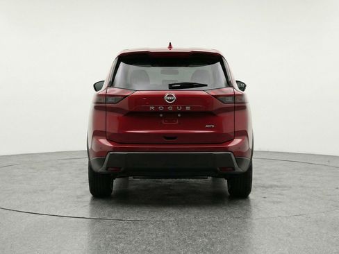 Used 2025 Nissan Rogue SV image 7