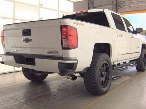 Used 2017 Chevrolet Silverado 1500 High Country AWD/4WD image 4