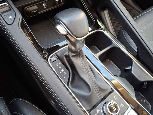 Used 2024 Kia Telluride SX Prestige w/ Towing Package image 22