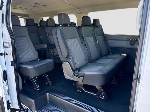 Used 2023 Ford Transit 350 XLT image 27