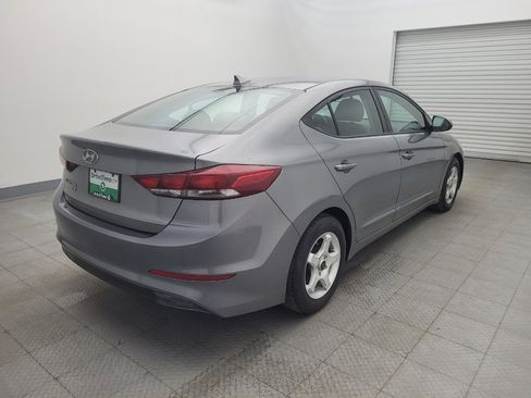 Used 2017 Hyundai Elantra SE image 9