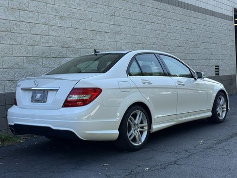 Used 2014 Mercedes-Benz C 250 Sedan image 3