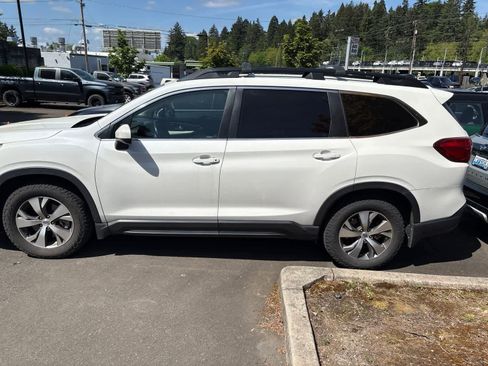 Used 2021 Subaru Ascent Premium w/ Convenience Package AWD/4WD image 6