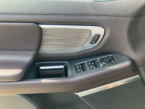 New 2025 Ford Expedition Max Platinum w/ Platinum Ultimate Package AWD/4WD image 31