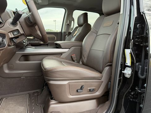 New 2026 RAM 2500 Limited image 18