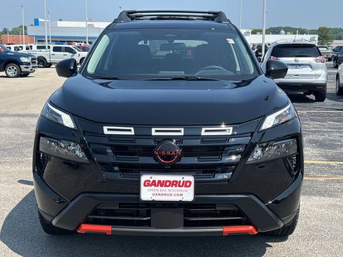 New 2026 Nissan Rogue SV AWD/4WD image 3