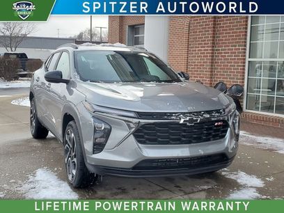 New 2025 Chevrolet Trax RS w/ Sunroof Package