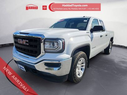 Used 2017 GMC Sierra 1500 4x4 Double Cab w/ Sierra Convenience Package