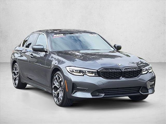 Used 2019 BMW 330i xDrive Sedan w/ Convenience Package AWD/4WD image 3