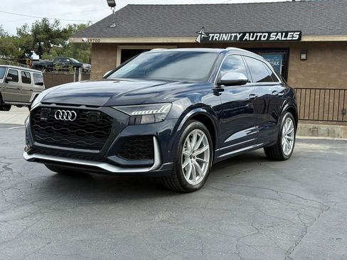 Used 2024 Audi RS Q8 w/ Executive Package AWD/4WD image 3