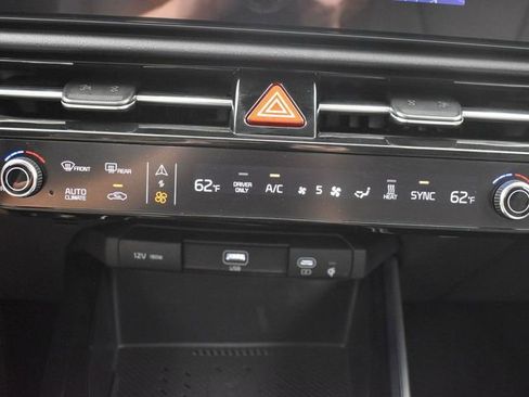 Certified 2024 Kia Niro Wind w/ Wind Preserve Package image 20