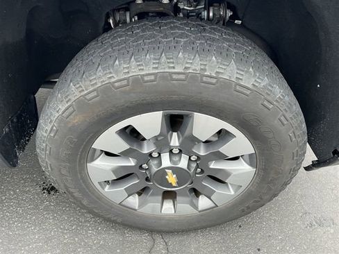 Certified 2024 Chevrolet Silverado 2500 Custom w/ Custom Value Package AWD/4WD image 19